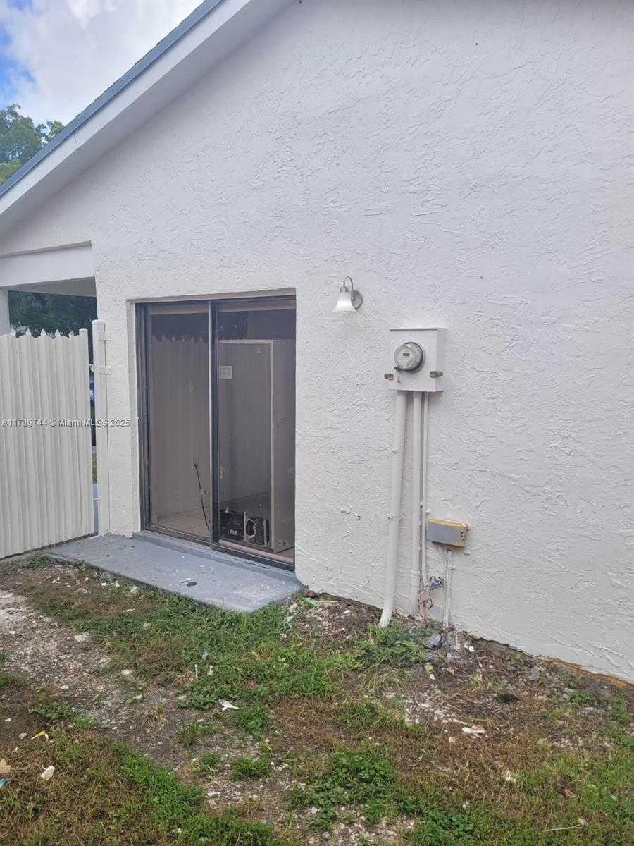 Small Image of 16255 SOUTH WEST 303RD ST, Homestead Number 26