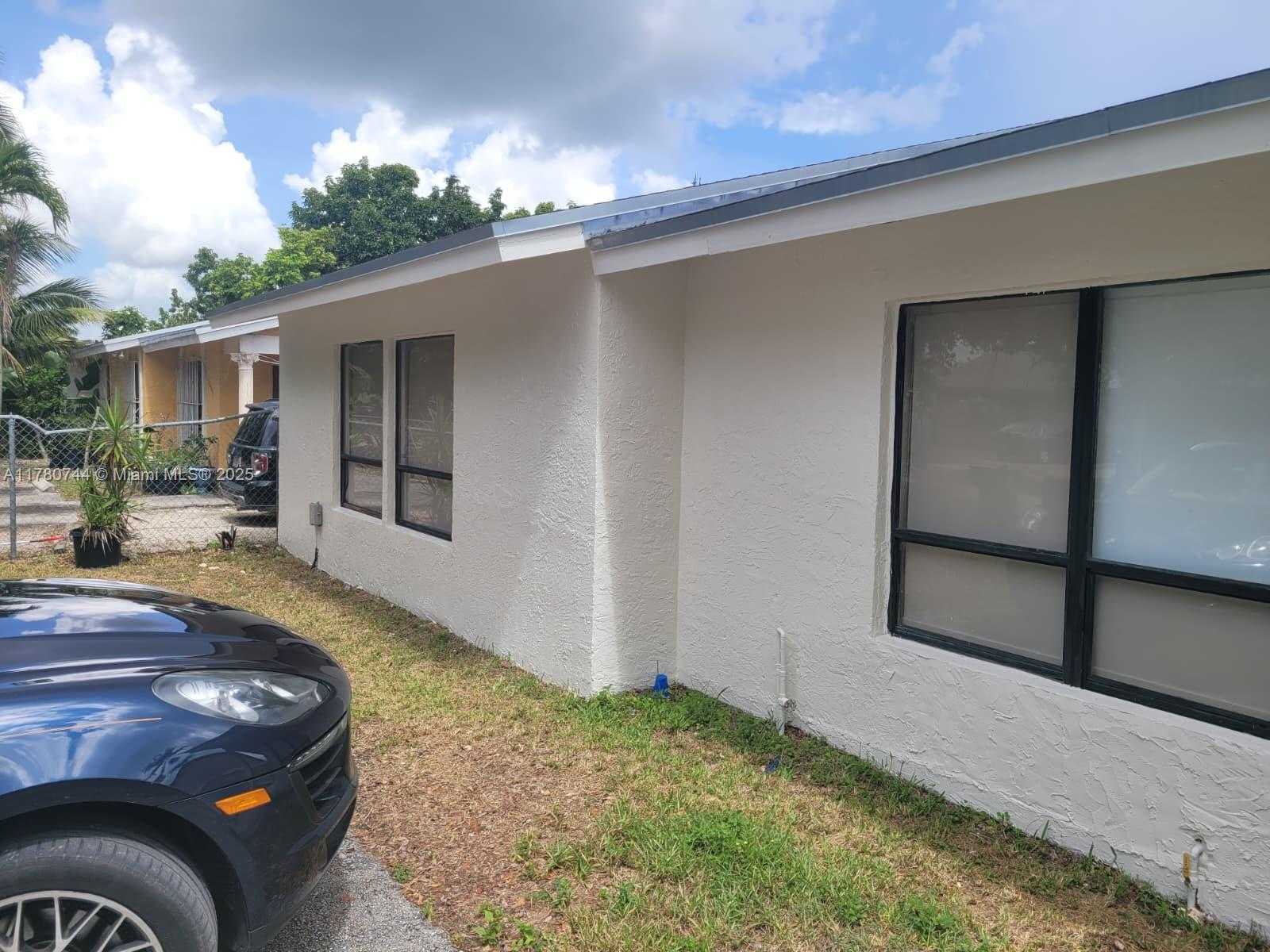 Small Image of 16255 SOUTH WEST 303RD ST, Homestead Number 37