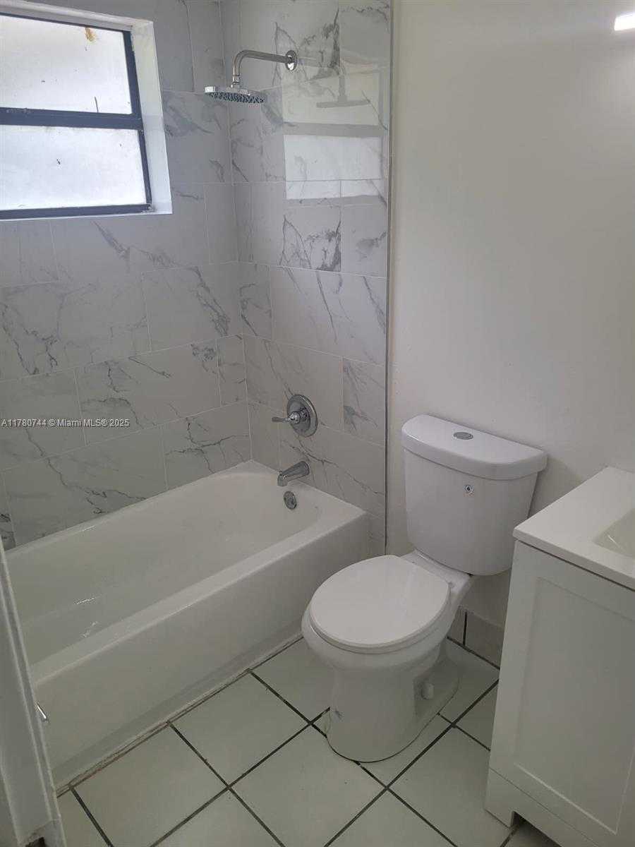 Small Image of 16255 SOUTH WEST 303RD ST, Homestead Number 4