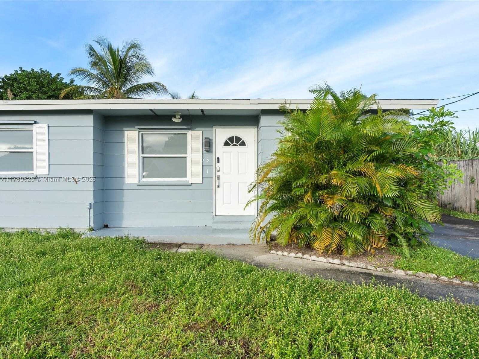 Small Image of 5731 SOUTH WEST 54TH TER, Davie Number 3
