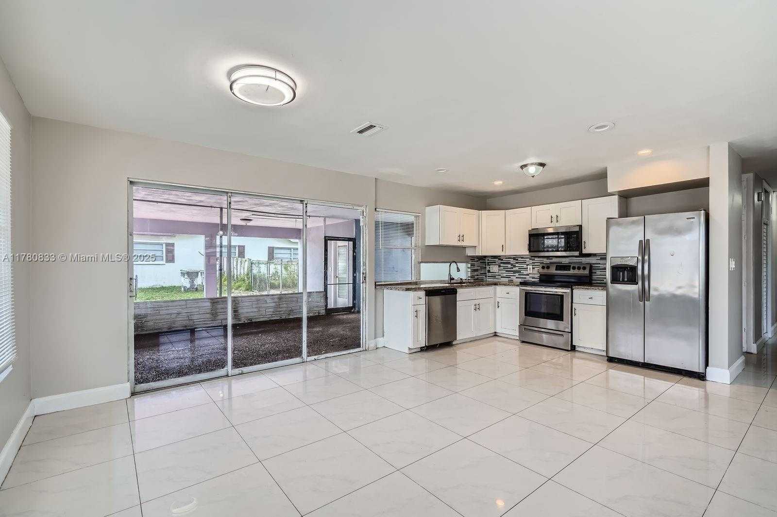 Small Image of 4401 NORTH WEST 6TH CT, Coconut Creek Number 12