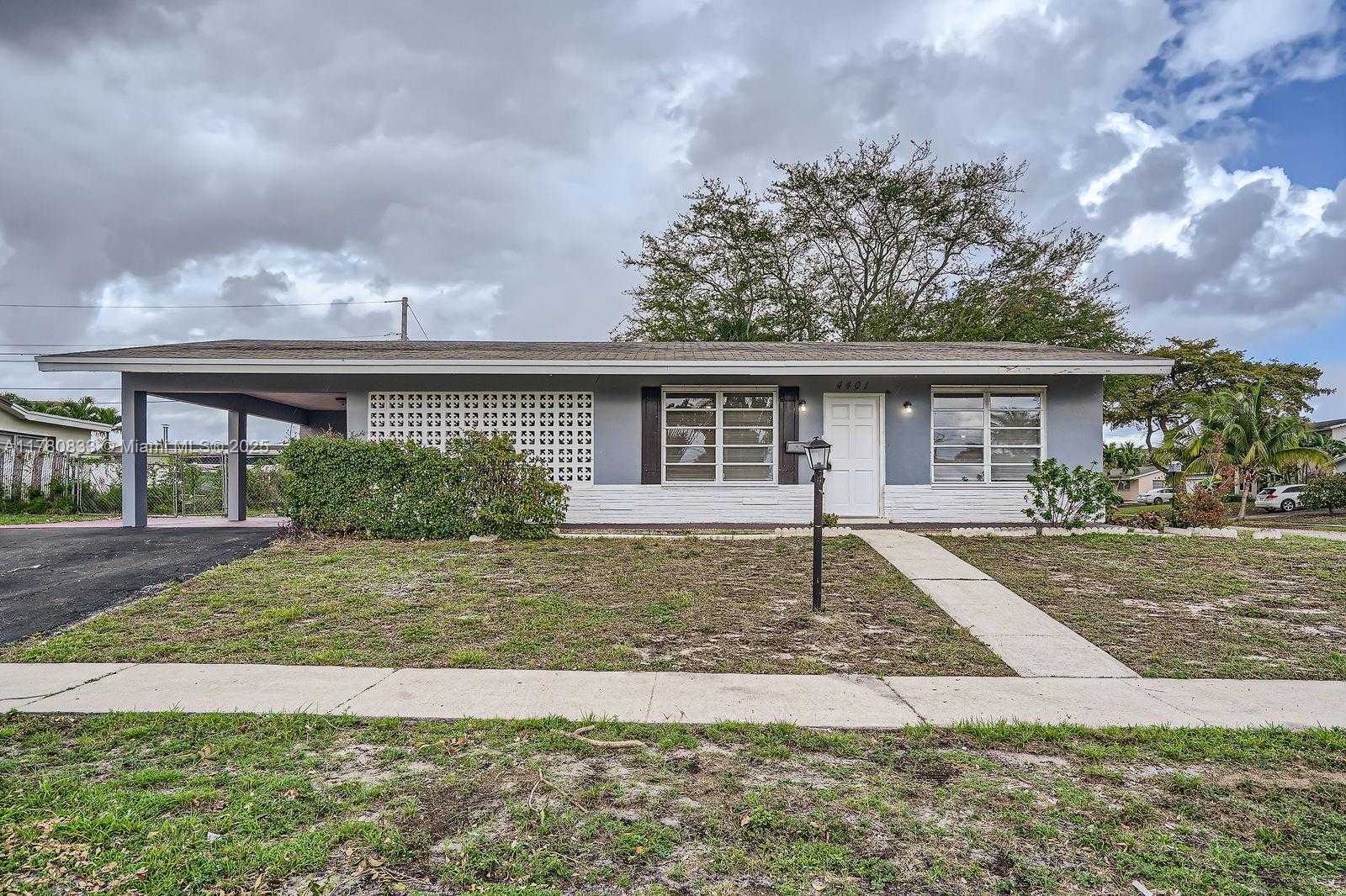 Small Image of 4401 NORTH WEST 6TH CT, Coconut Creek Number 2