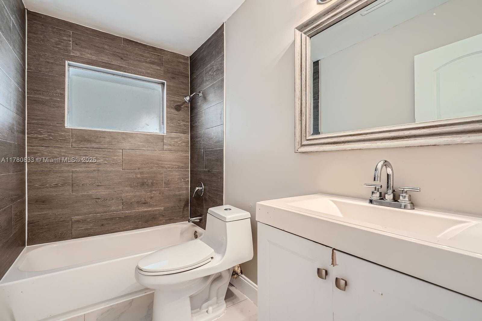 Small Image of 4401 NORTH WEST 6TH CT, Coconut Creek Number 23