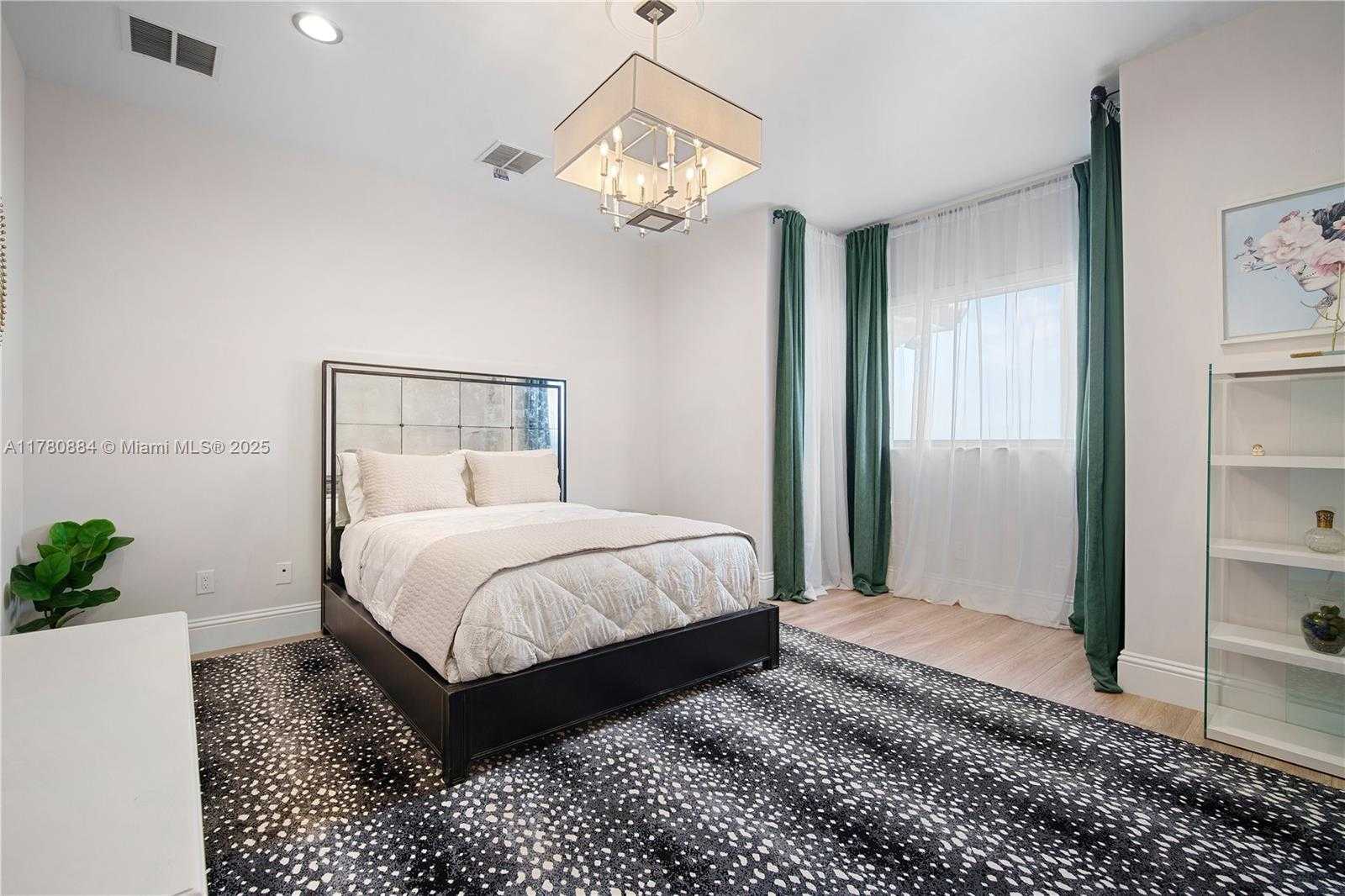 Small Image of 3300 NORTH EAST 171ST ST, North Miami Beach Number 25