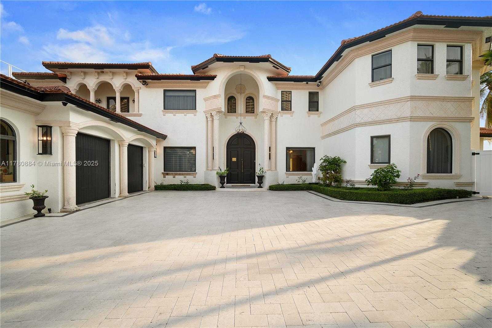 Small Image of 3300 NORTH EAST 171ST ST, North Miami Beach Number 3