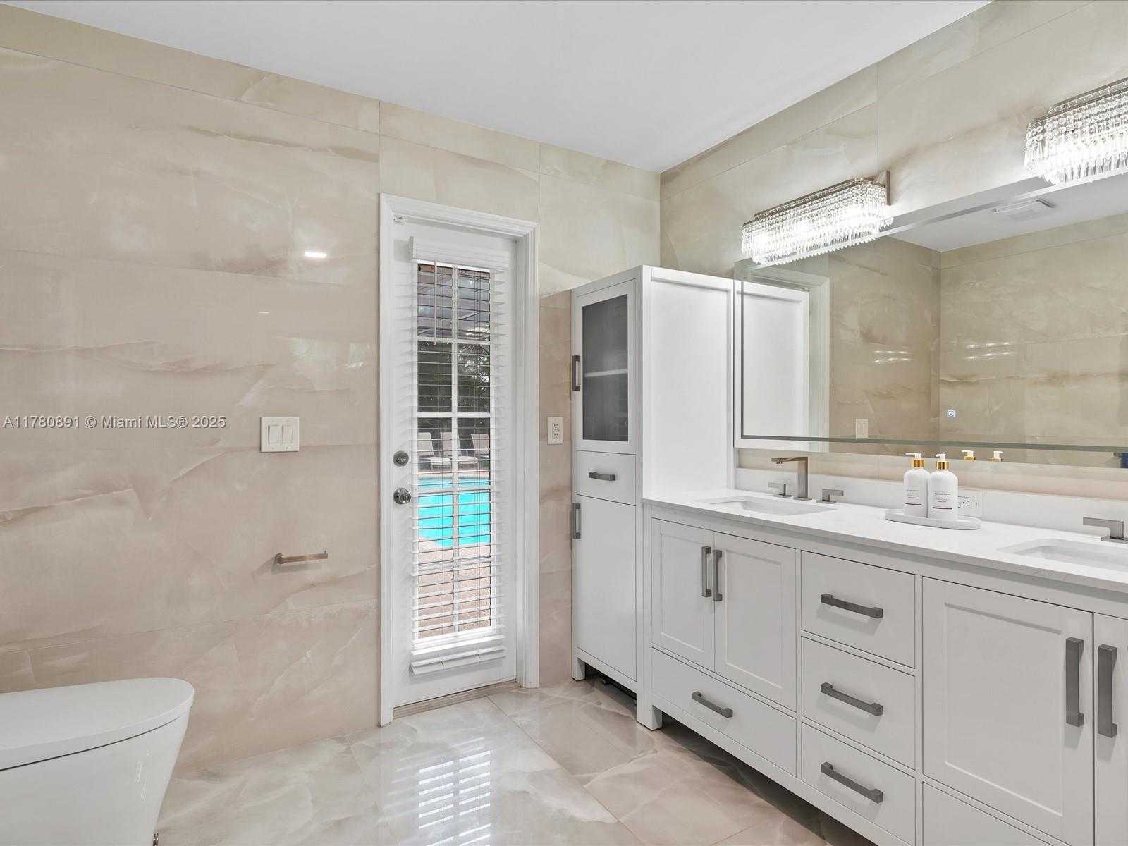 Small Image of 16621 ROYAL POINCIANA CT, Weston Number 17