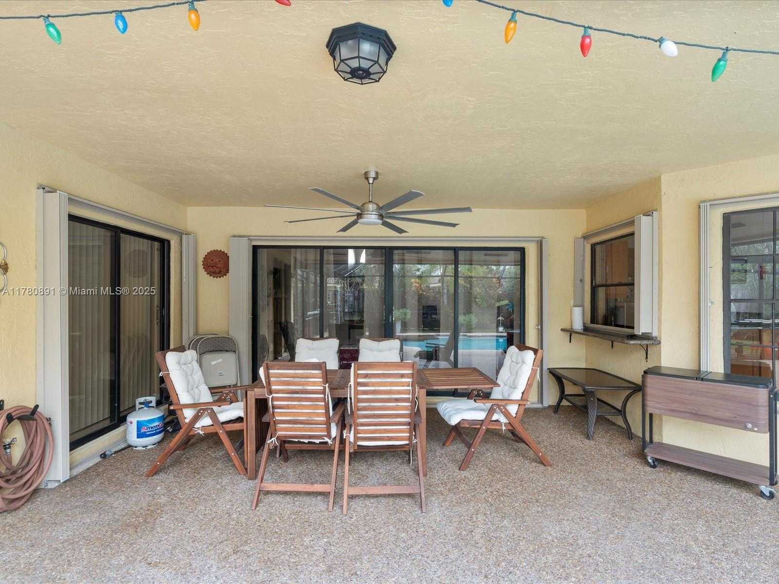 Small Image of 16621 ROYAL POINCIANA CT, Weston Number 26