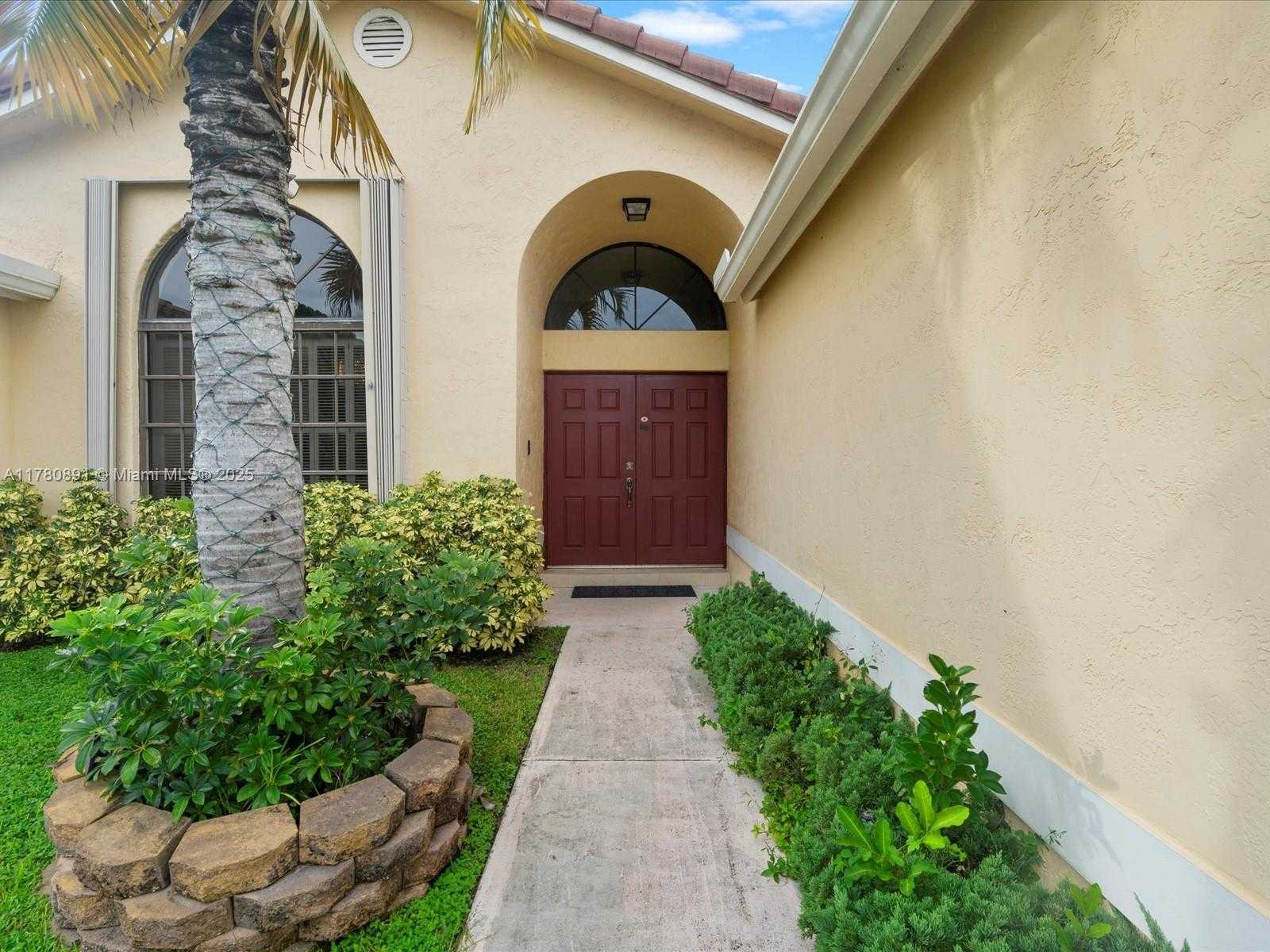 Small Image of 16621 ROYAL POINCIANA CT, Weston Number 40
