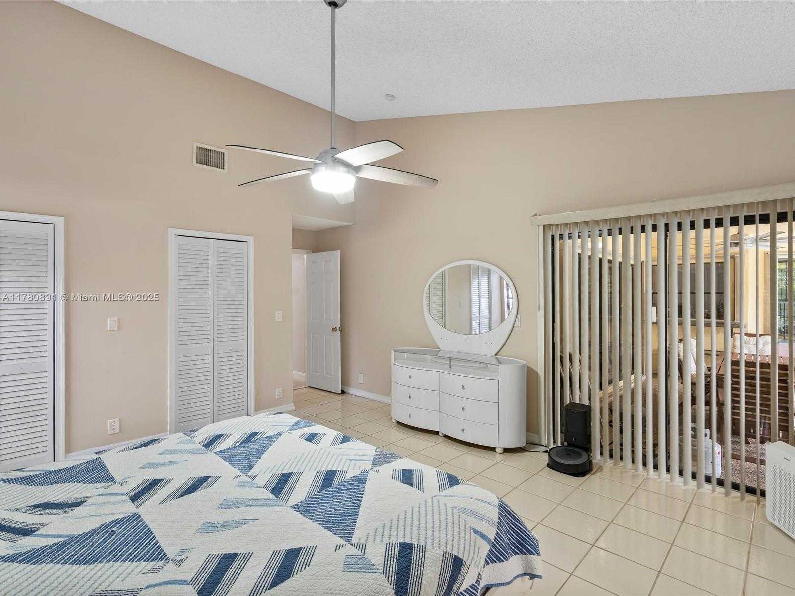 Small Image of 16621 ROYAL POINCIANA CT, Weston Number 48