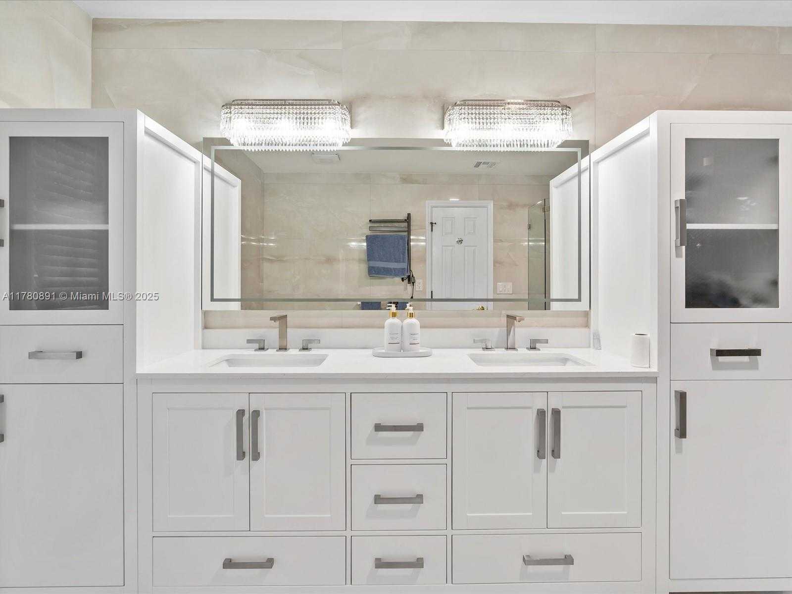 Small Image of 16621 ROYAL POINCIANA CT, Weston Number 5
