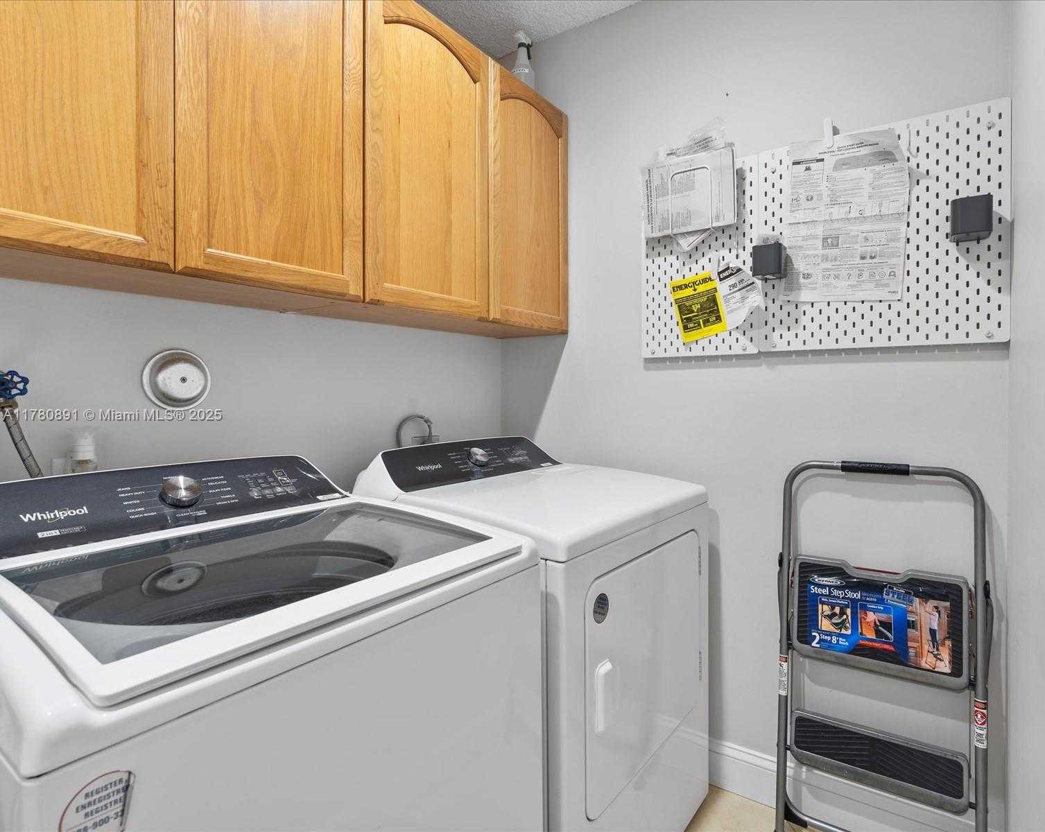 Small Image of 16621 ROYAL POINCIANA CT, Weston Number 9