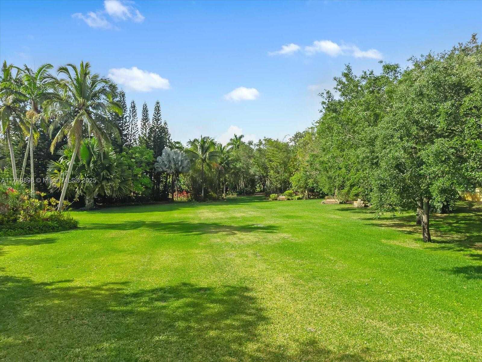Small Image of 15000 SOUTH WEST 200TH ST, Miami Number 29