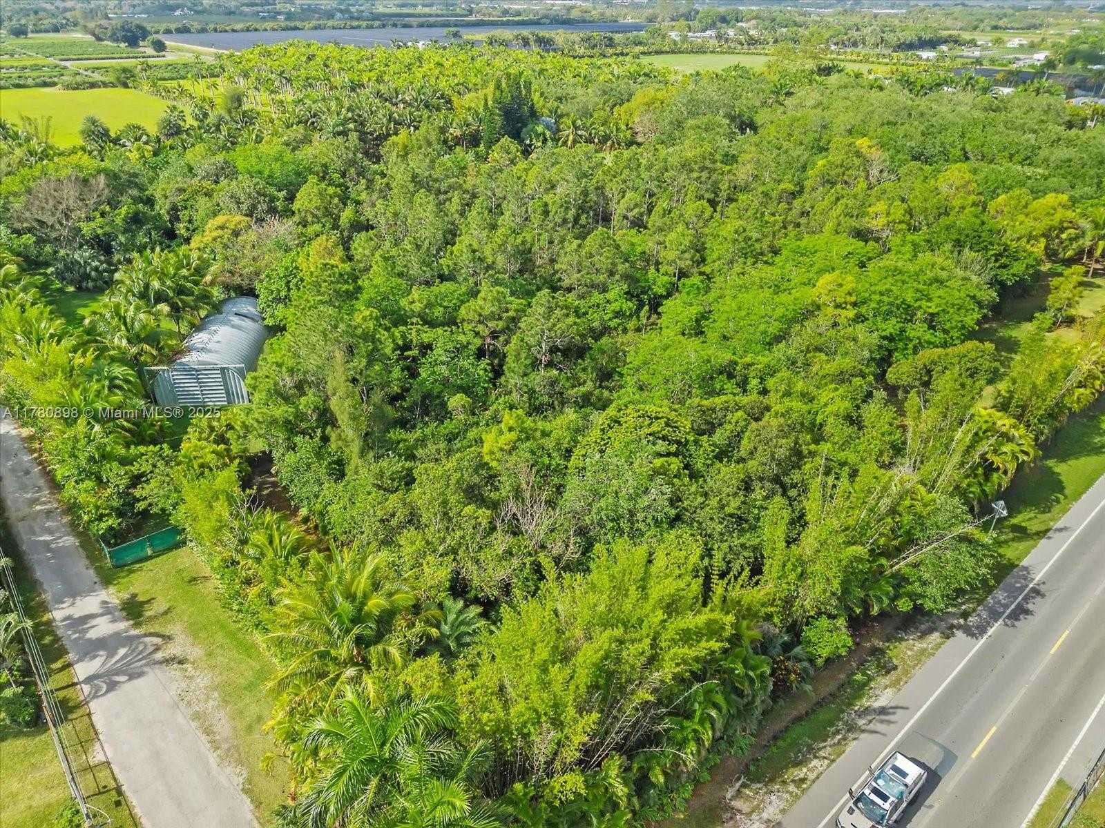 Small Image of 15000 SOUTH WEST 200TH ST, Miami Number 42