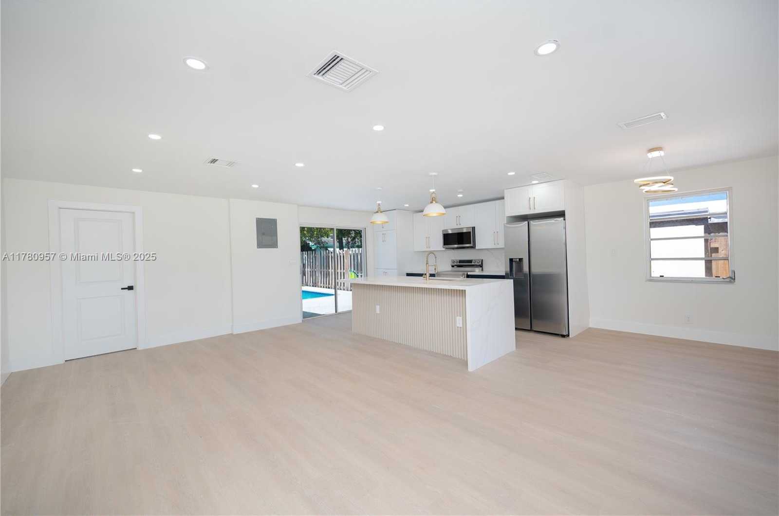 Small Image of 3751 NORTH EAST 17TH AVE, Pompano Beach Number 13