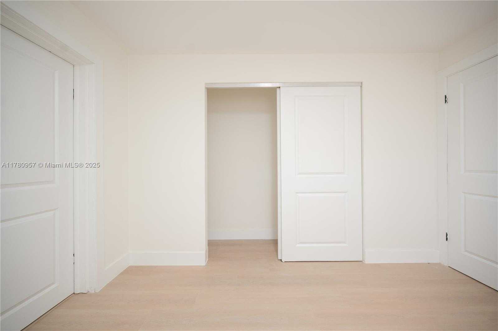 Small Image of 3751 NORTH EAST 17TH AVE, Pompano Beach Number 23