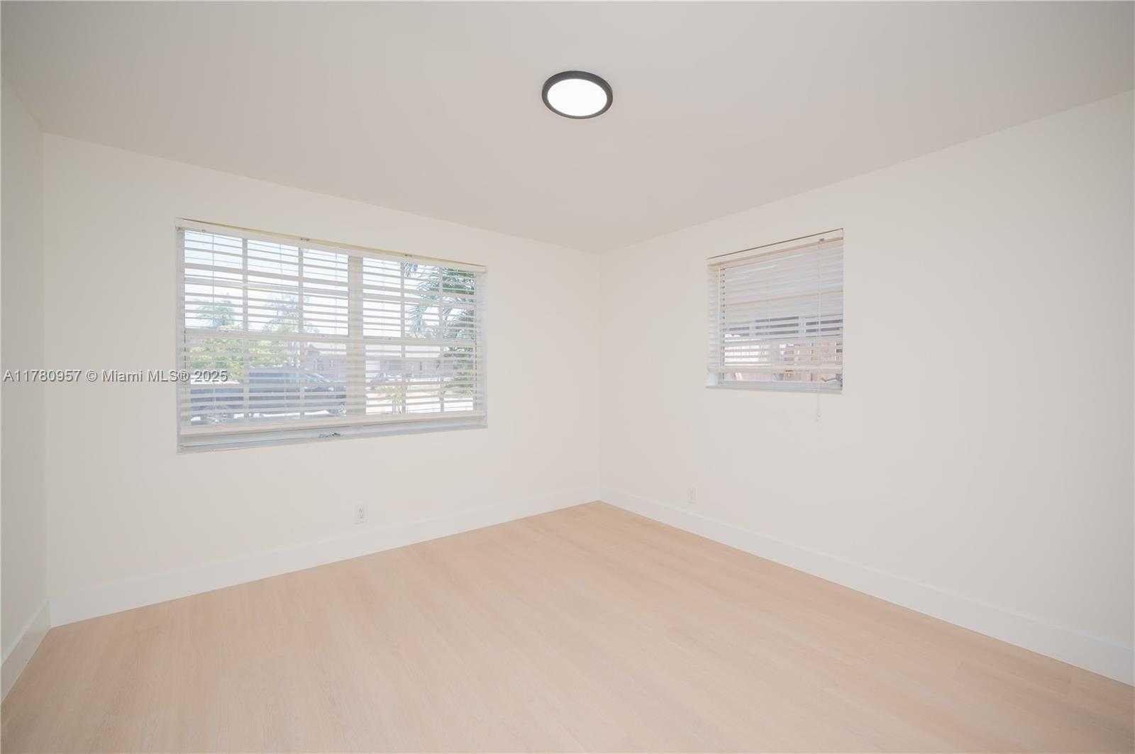 Small Image of 3751 NORTH EAST 17TH AVE, Pompano Beach Number 29