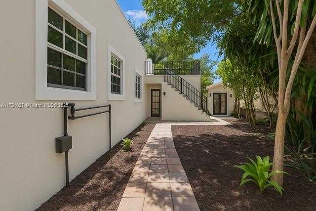 Small Image of 2953 SOUTH WEST 17TH ST, Miami Number 8