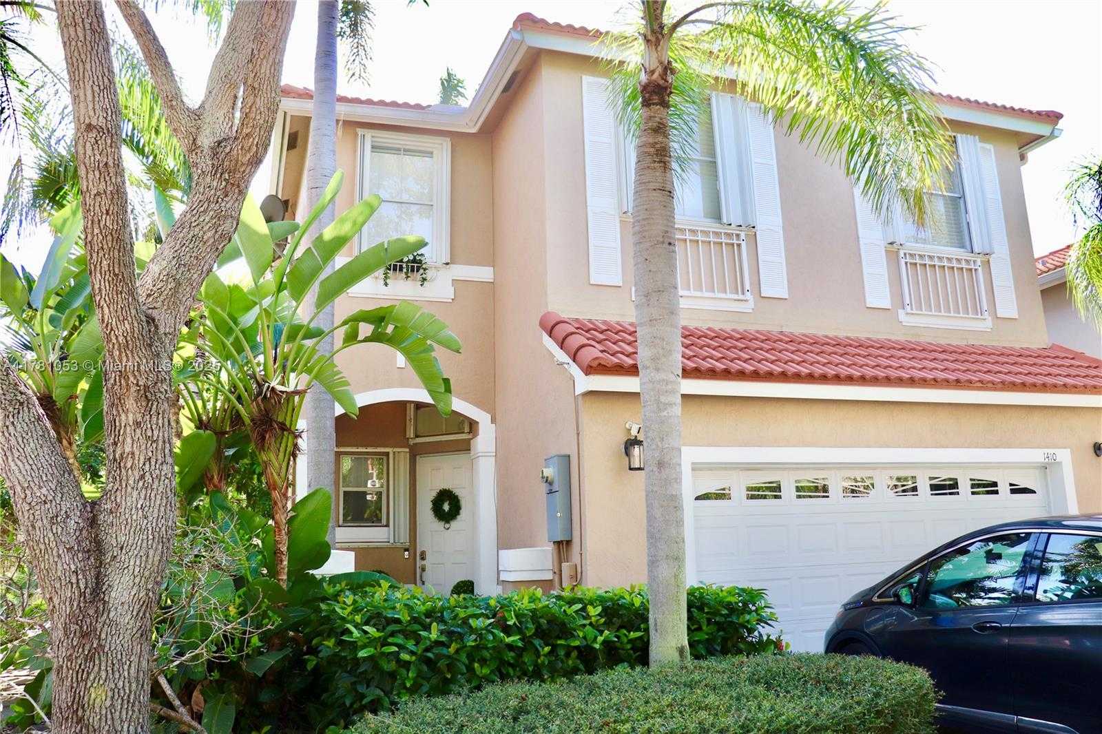 Small Image of 1410 SWEETBAY WAY, Hollywood Number 2