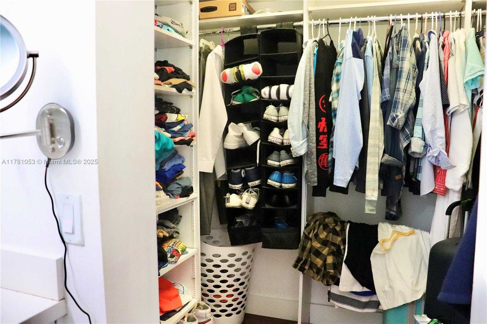 Small Image of 1410 SWEETBAY WAY, Hollywood Number 37