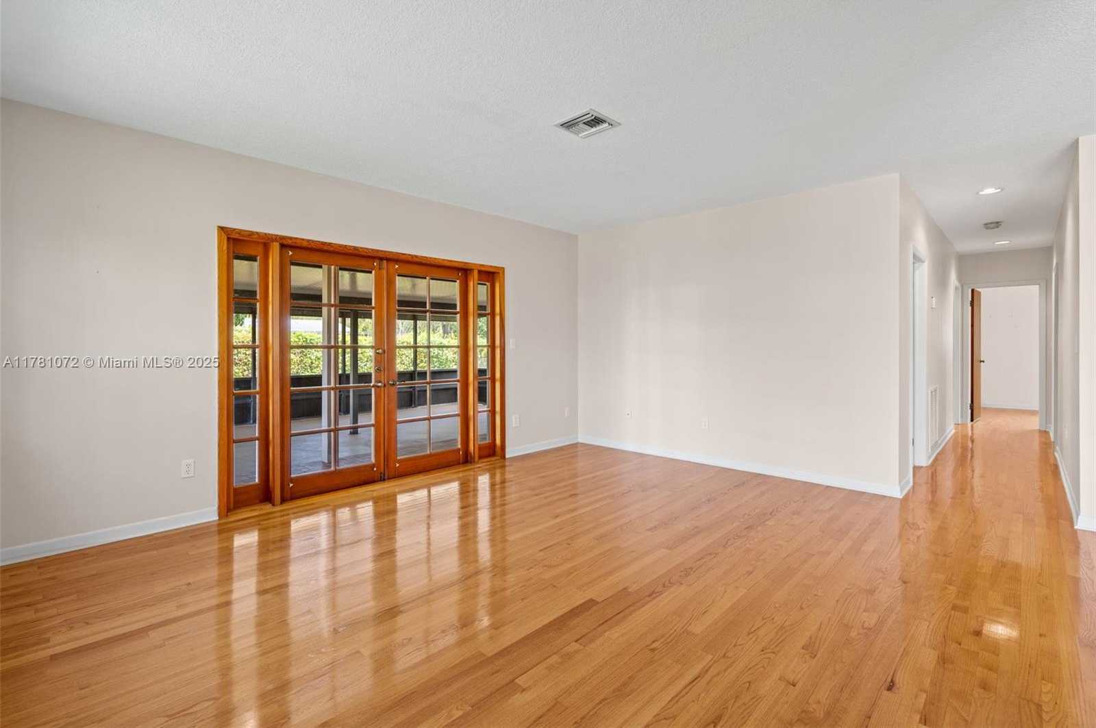 Small Image of 16901 SOUTH WEST 89TH AVE, Palmetto Bay Number 20