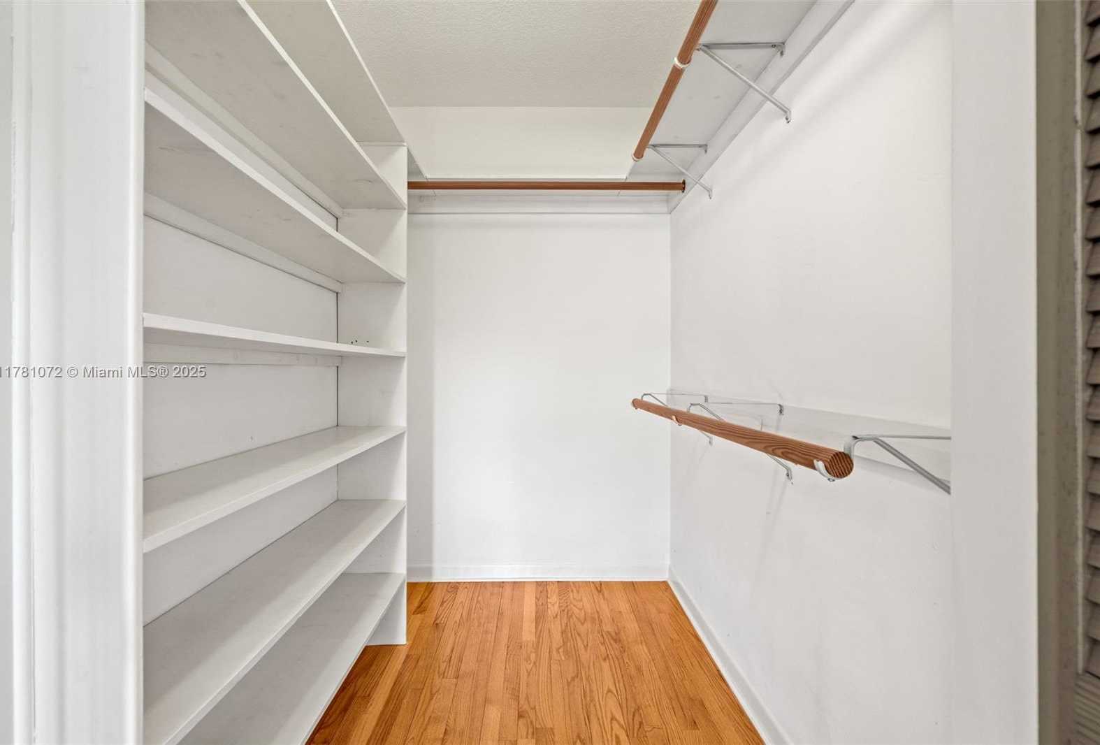 Small Image of 16901 SOUTH WEST 89TH AVE, Palmetto Bay Number 27