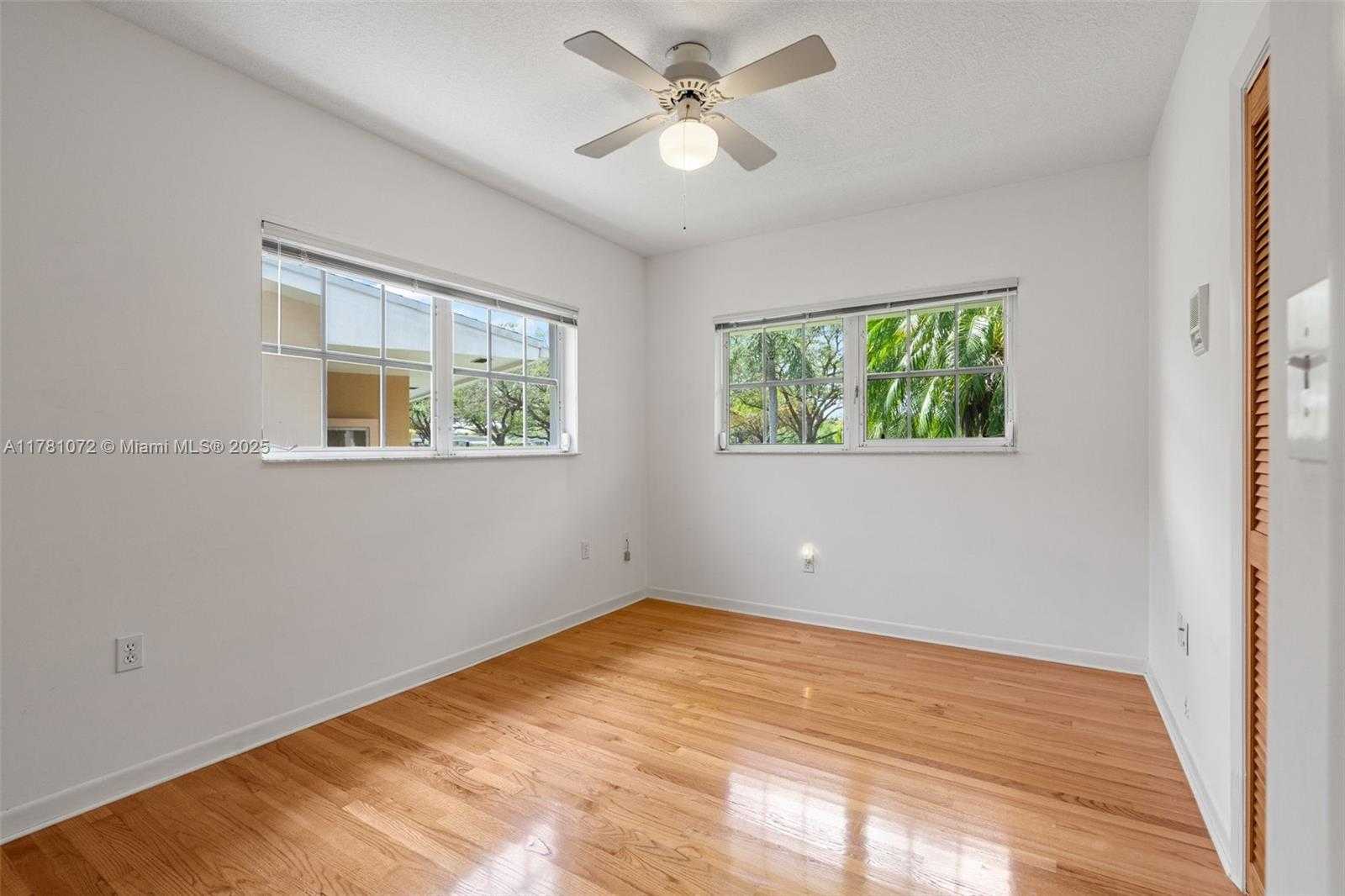 Small Image of 16901 SOUTH WEST 89TH AVE, Palmetto Bay Number 29