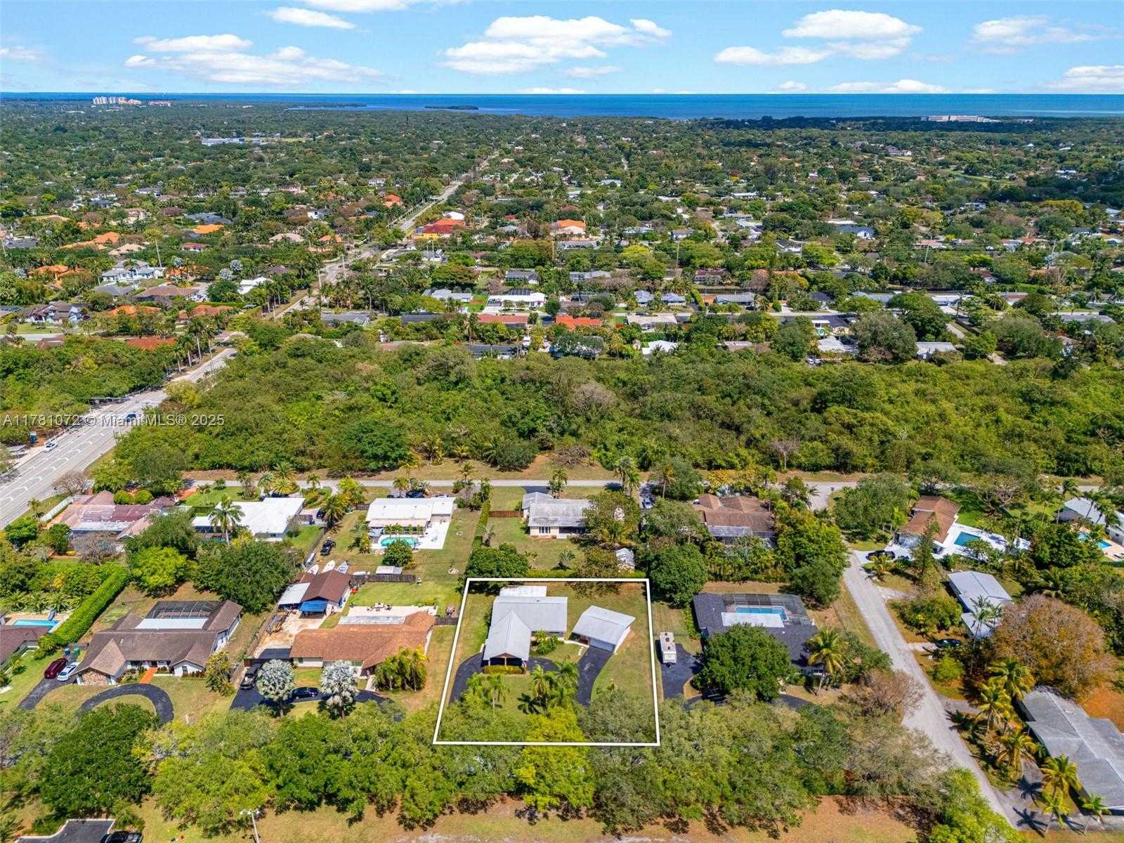 Small Image of 16901 SOUTH WEST 89TH AVE, Palmetto Bay Number 51