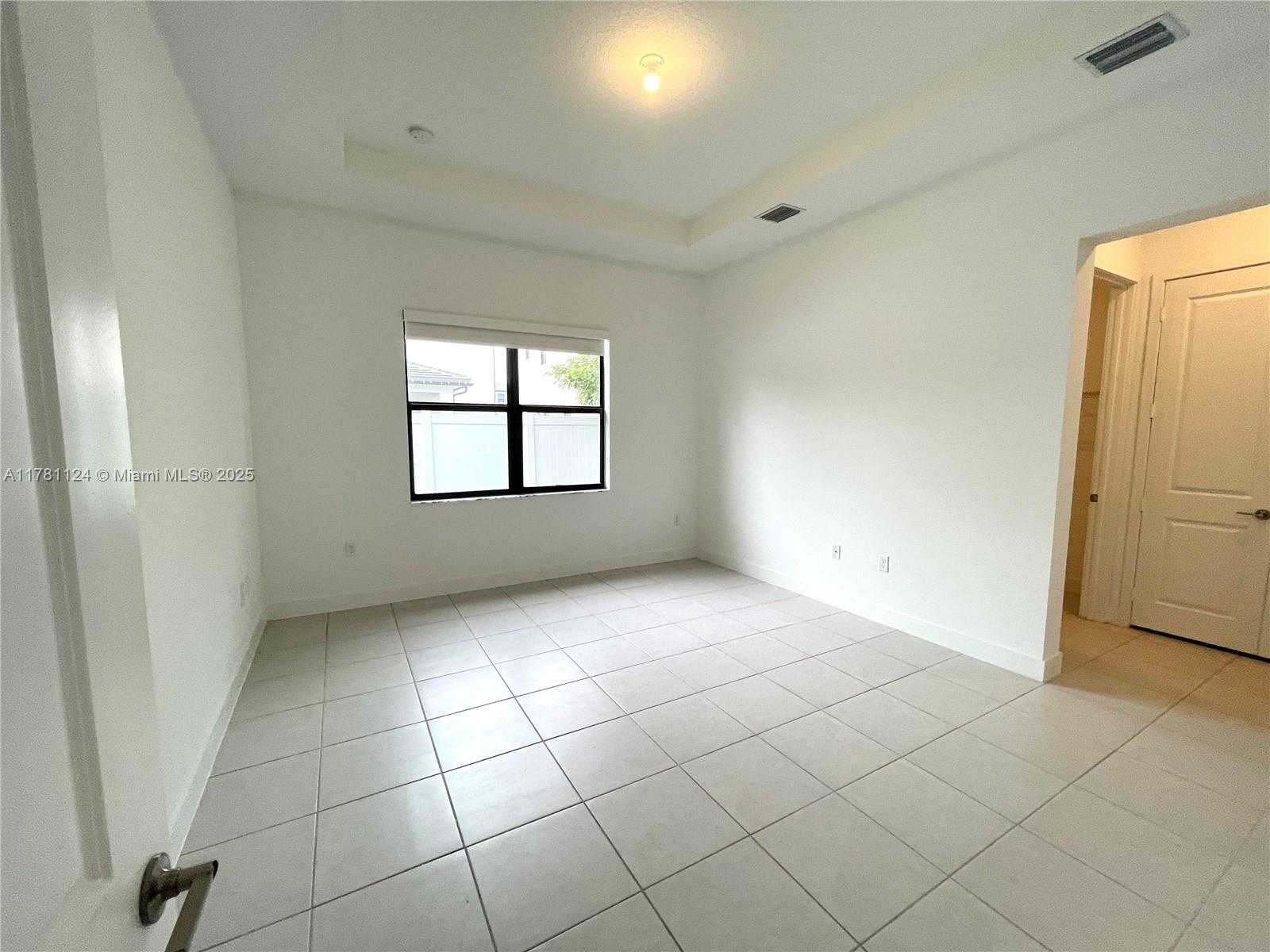 Small Image of 4506 SOUTH WEST 174TH AVE, Miramar Number 11