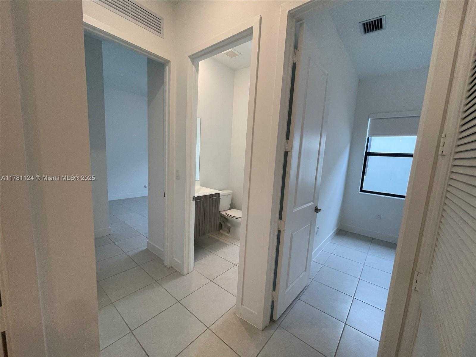 Small Image of 4506 SOUTH WEST 174TH AVE, Miramar Number 27