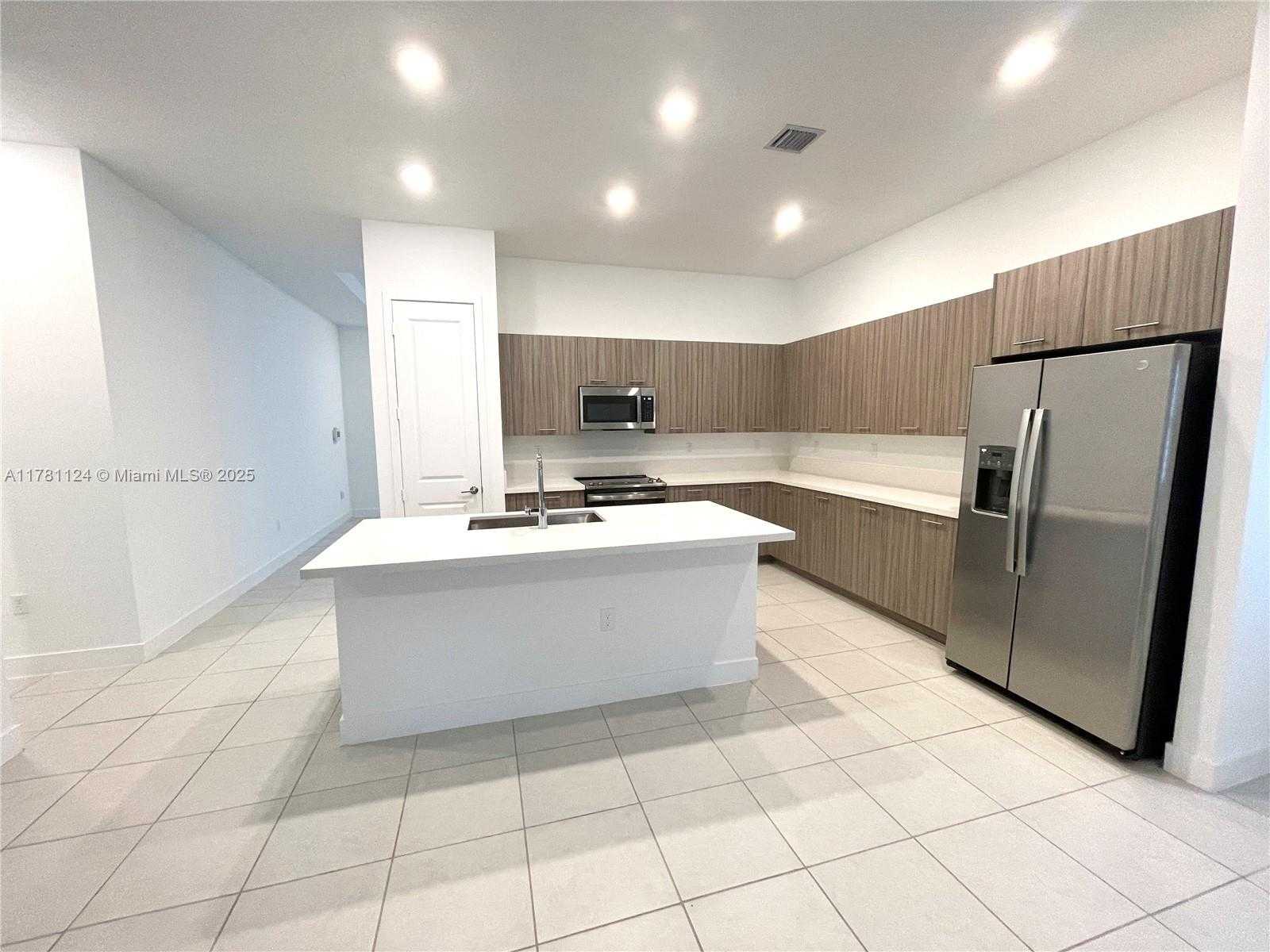 Small Image of 4506 SOUTH WEST 174TH AVE, Miramar Number 37