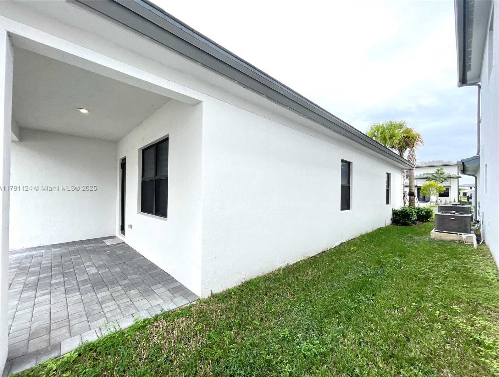 Small Image of 4506 SOUTH WEST 174TH AVE, Miramar Number 47