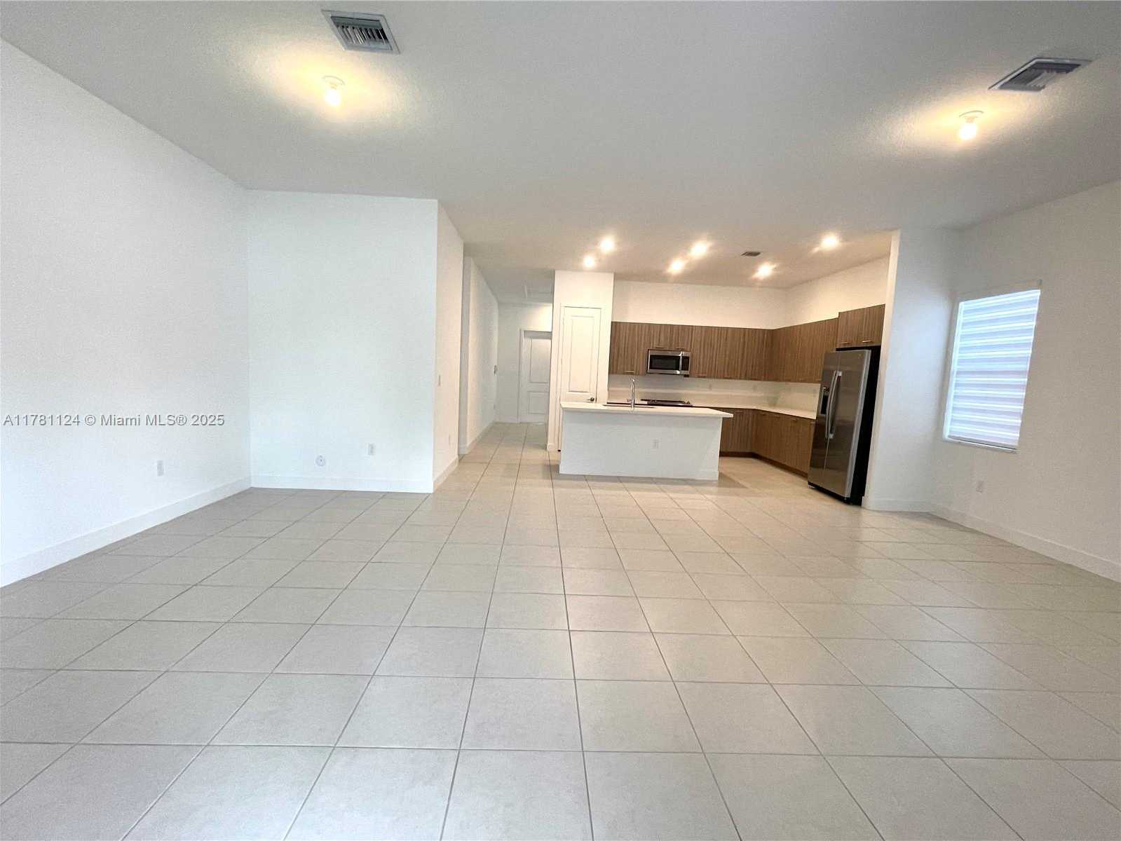 Small Image of 4506 SOUTH WEST 174TH AVE, Miramar Number 57