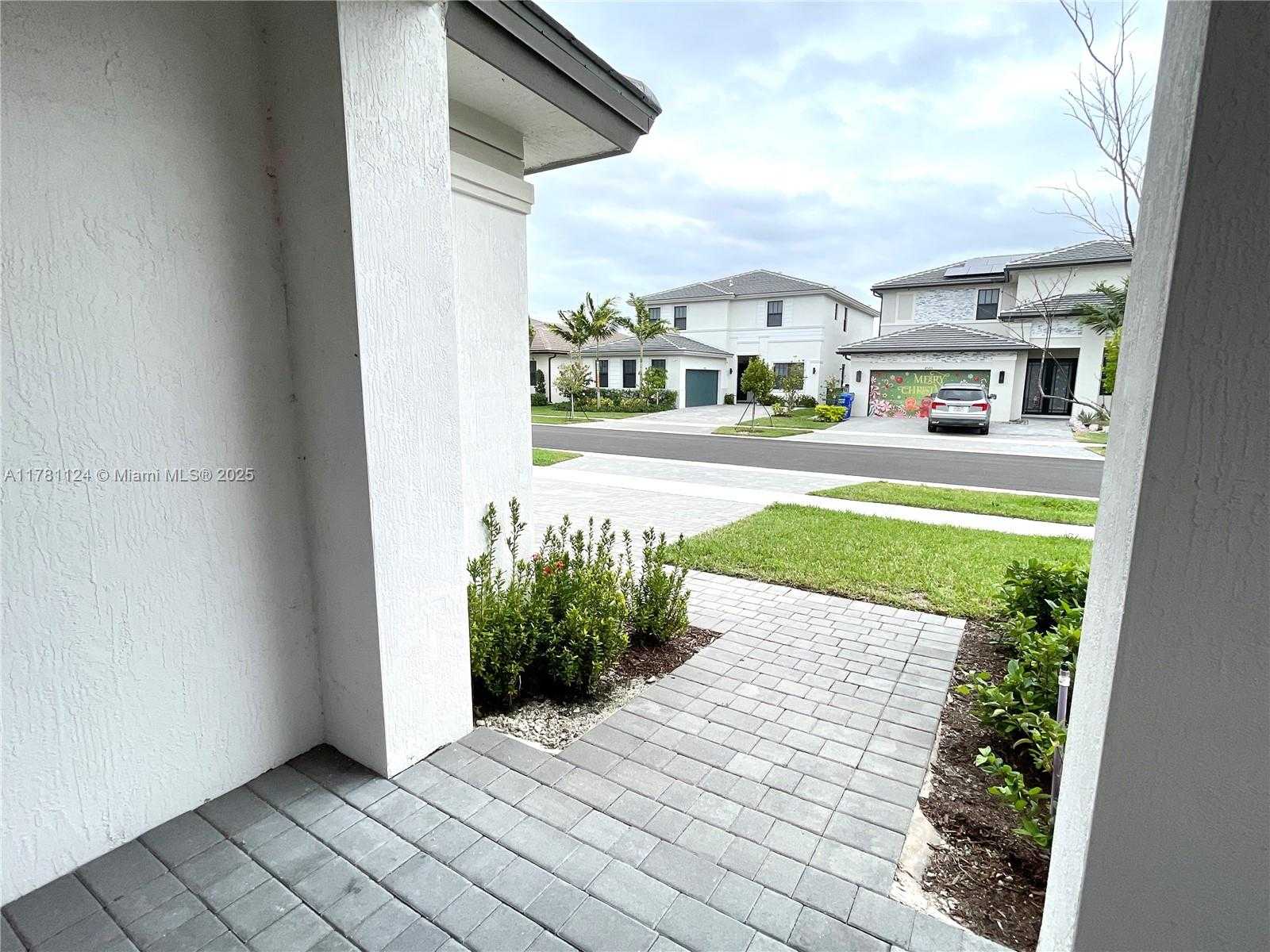 Small Image of 4506 SOUTH WEST 174TH AVE, Miramar Number 70