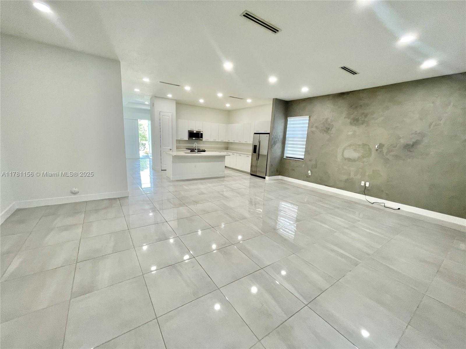 Small Image of 17324 SOUTH WEST 41ST ST, Miramar Number 13