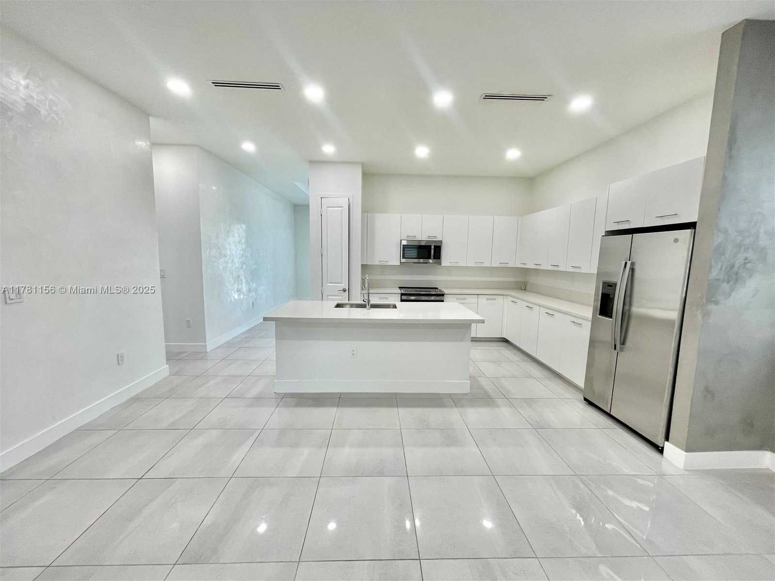 Small Image of 17324 SOUTH WEST 41ST ST, Miramar Number 14
