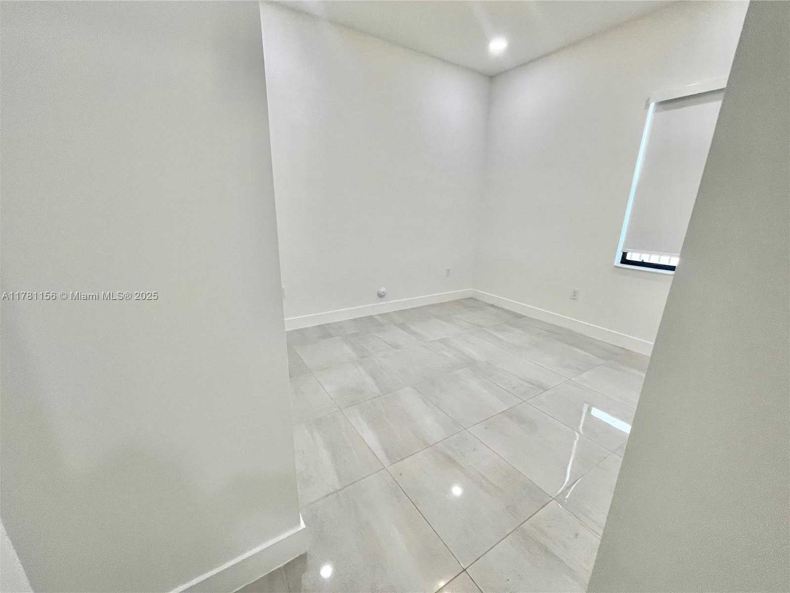Small Image of 17324 SOUTH WEST 41ST ST, Miramar Number 19