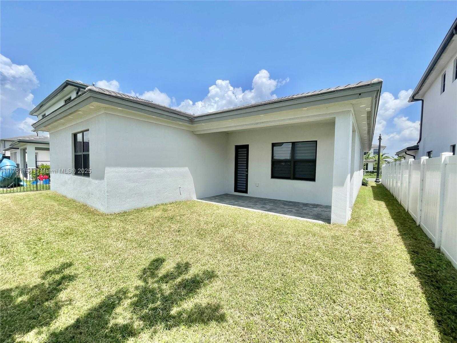 Small Image of 17324 SOUTH WEST 41ST ST, Miramar Number 28