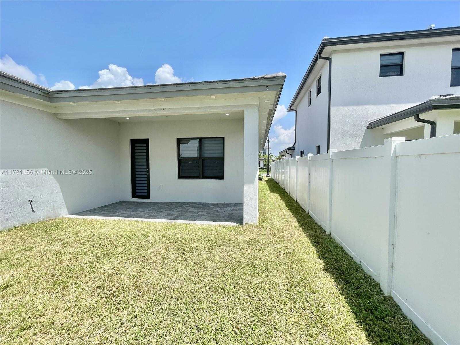 Small Image of 17324 SOUTH WEST 41ST ST, Miramar Number 29