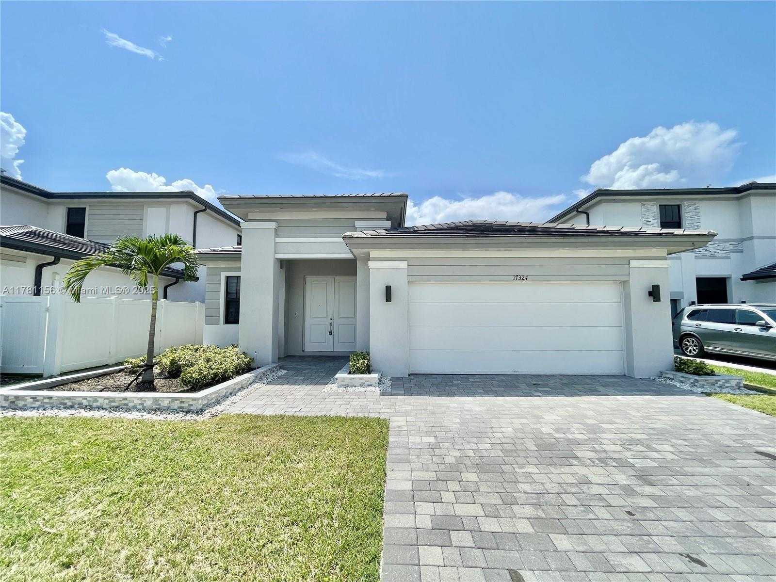 Small Image of 17324 SOUTH WEST 41ST ST, Miramar Number 30