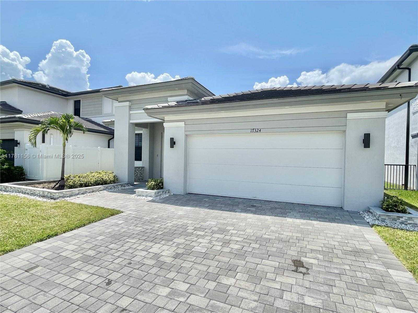 Small Image of 17324 SOUTH WEST 41ST ST, Miramar Number 32
