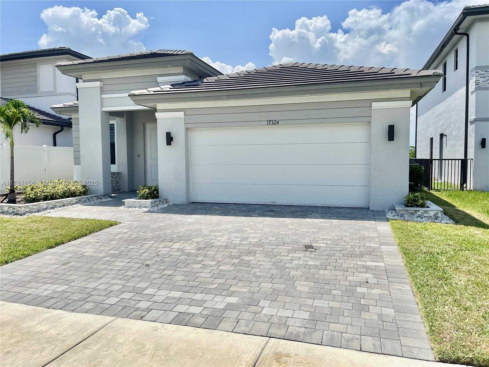 Small Image of 17324 SOUTH WEST 41ST ST, Miramar Number 36