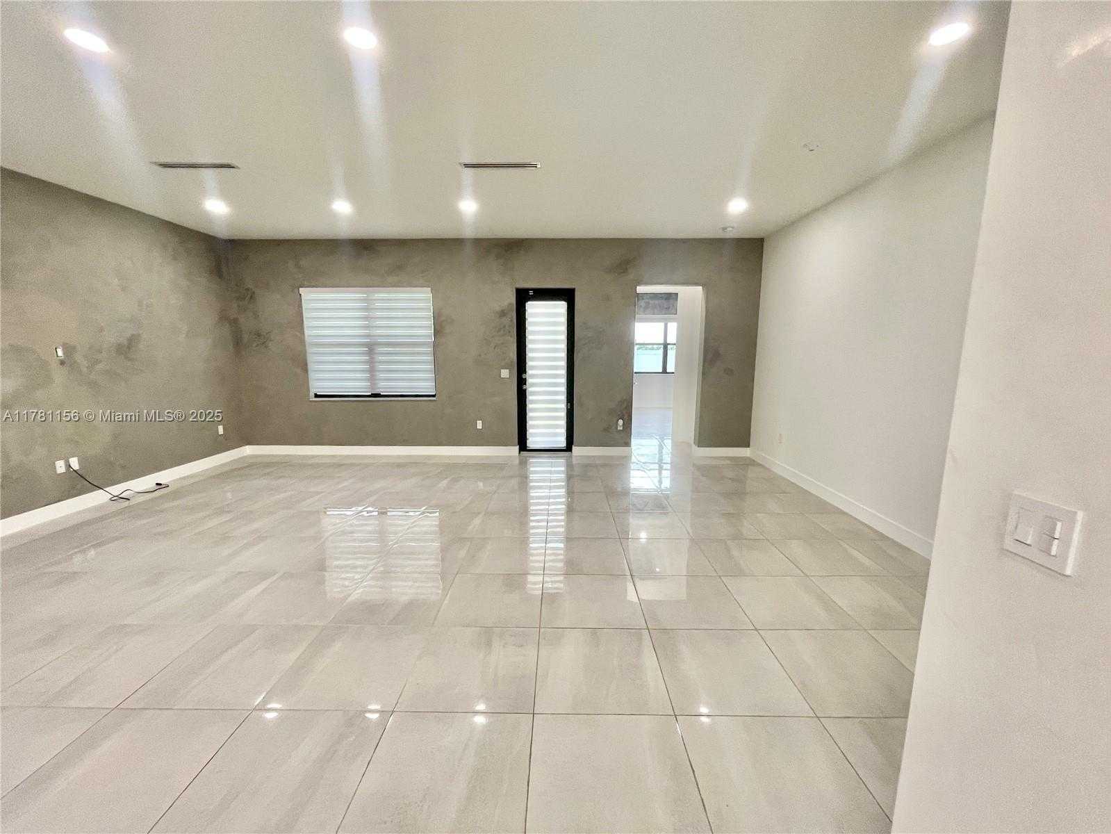 Small Image of 17324 SOUTH WEST 41ST ST, Miramar Number 4