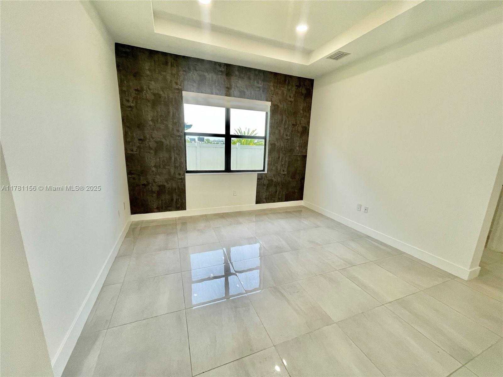Small Image of 17324 SOUTH WEST 41ST ST, Miramar Number 5