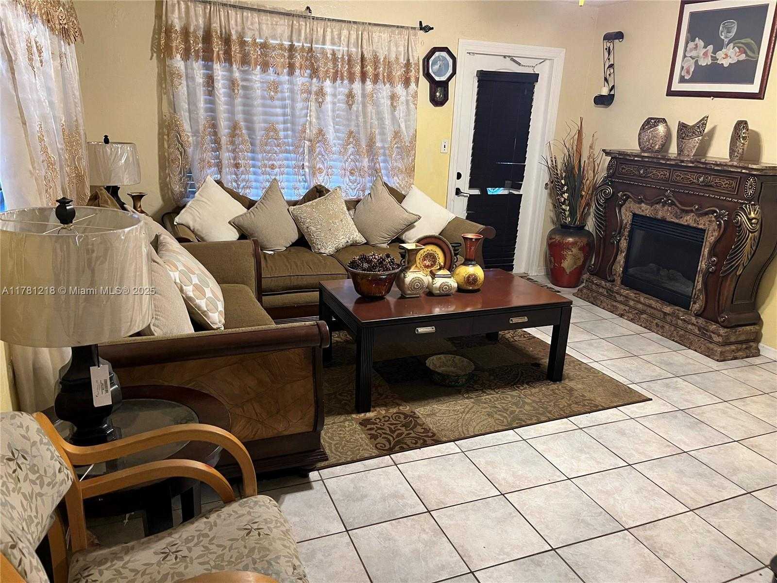 Small Image of 6546 SOUTH WEST 20TH CT, Miramar Number 10