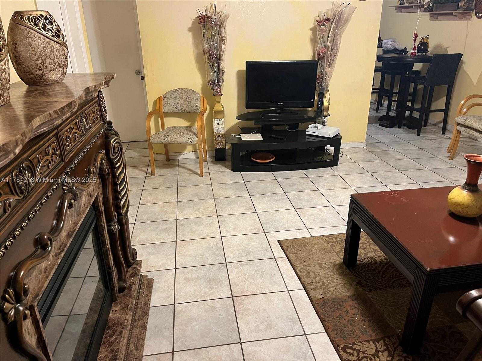 Small Image of 6546 SOUTH WEST 20TH CT, Miramar Number 11