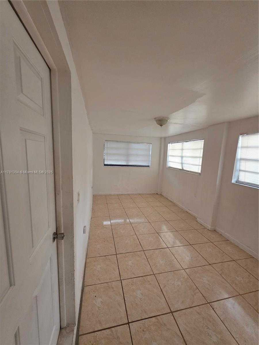 Small Image of 2255 NORTH WEST 85TH ST, Miami Number 12