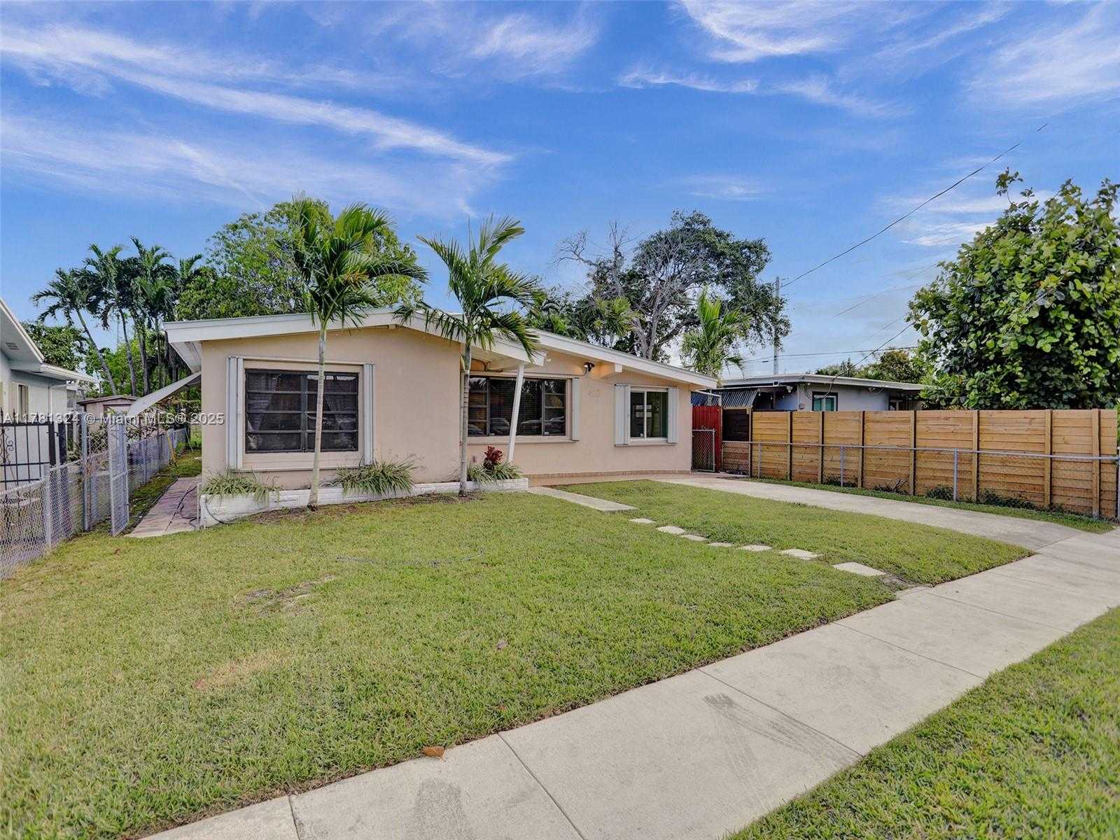 Small Image of 410 NORTH EAST 171ST TER, North Miami Beach Number 23