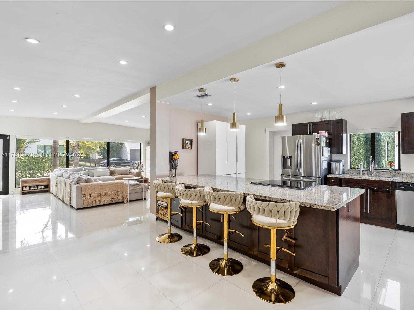 Small Image of 19461 NORTH EAST 22ND RD, North Miami Beach Number 17