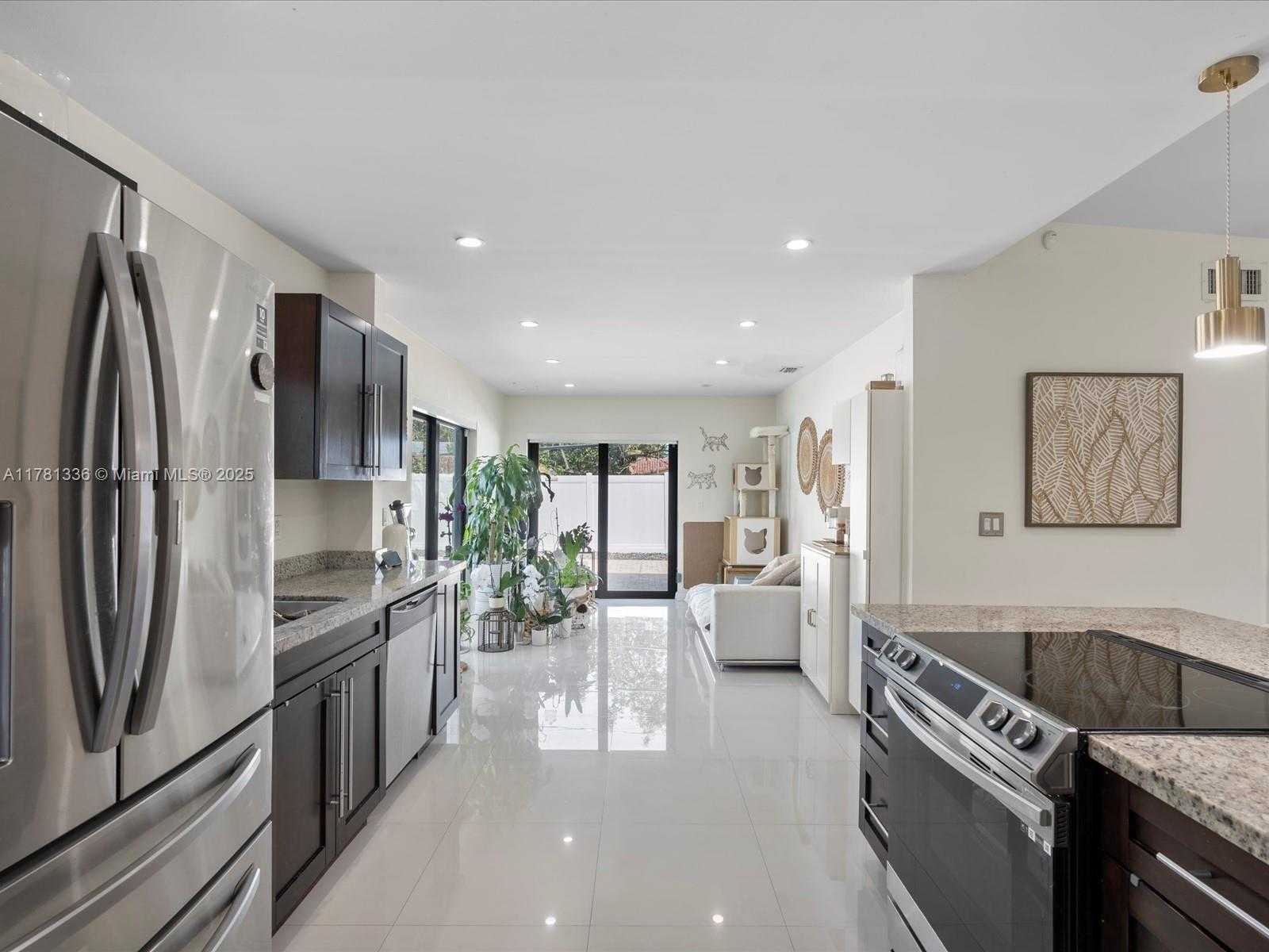 Small Image of 19461 NORTH EAST 22ND RD, North Miami Beach Number 22