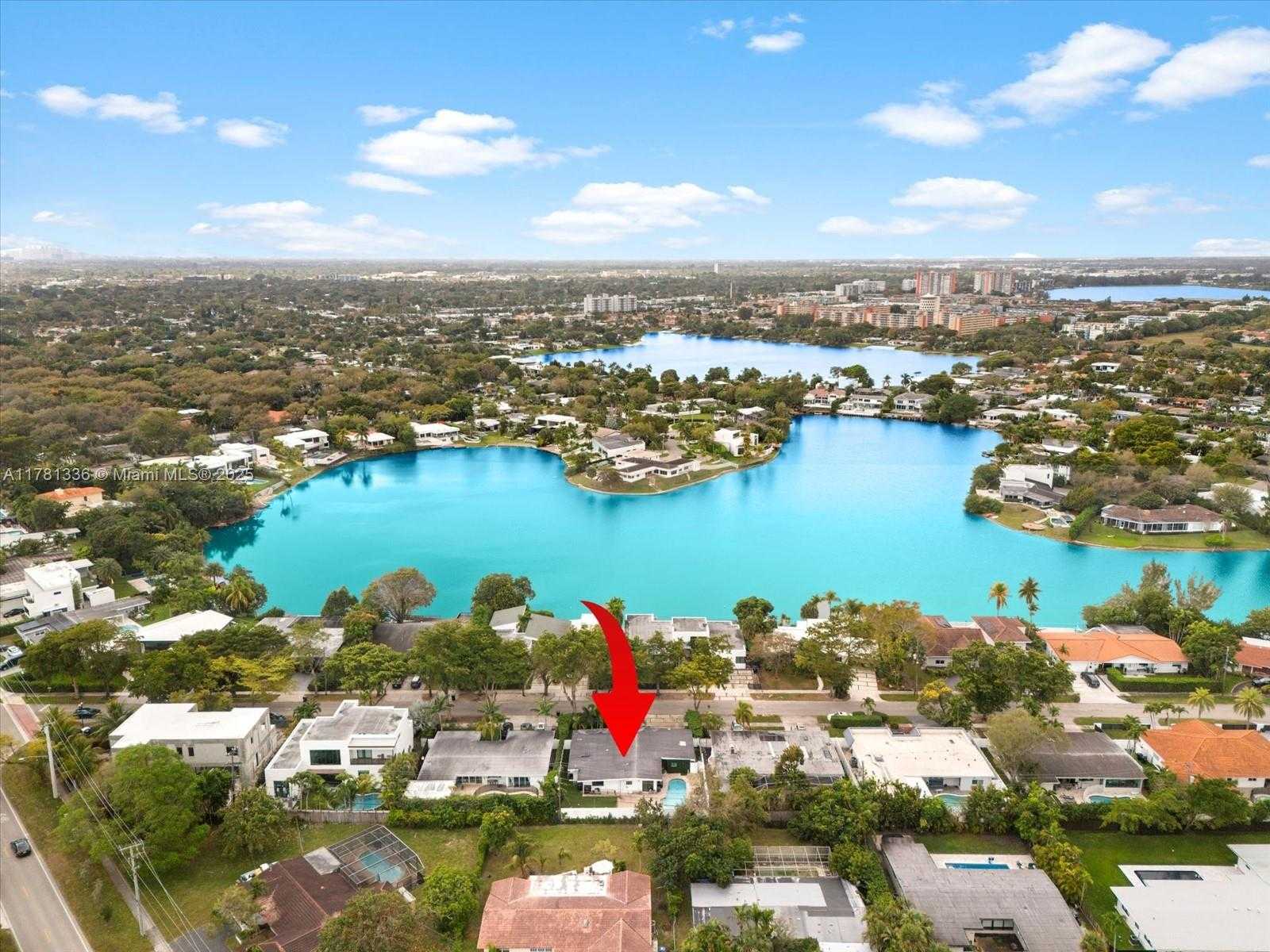 Small Image of 19461 NORTH EAST 22ND RD, North Miami Beach Number 49